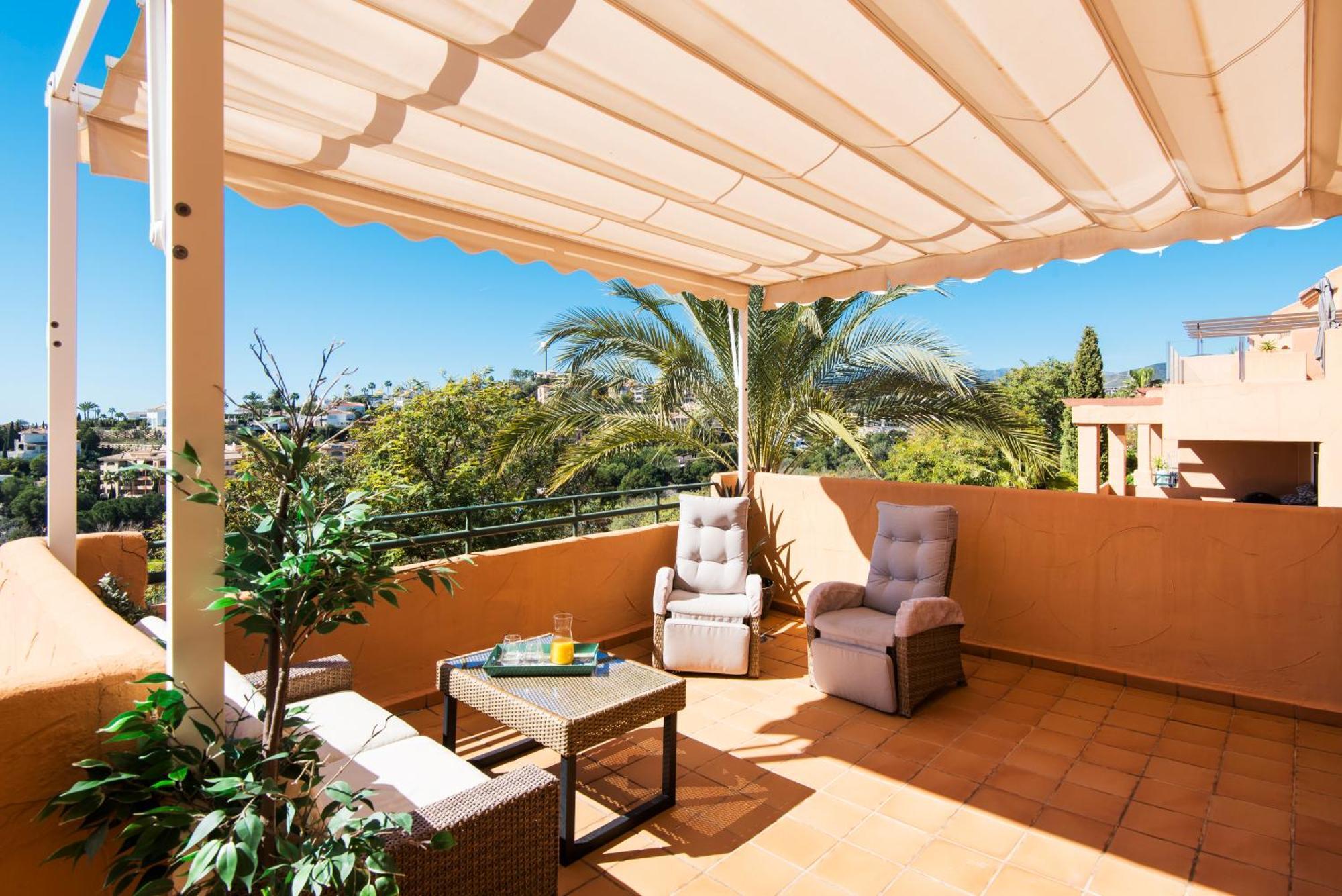 Rentandhomes Penthouse Elviria Golf Marbella Eksteriør billede