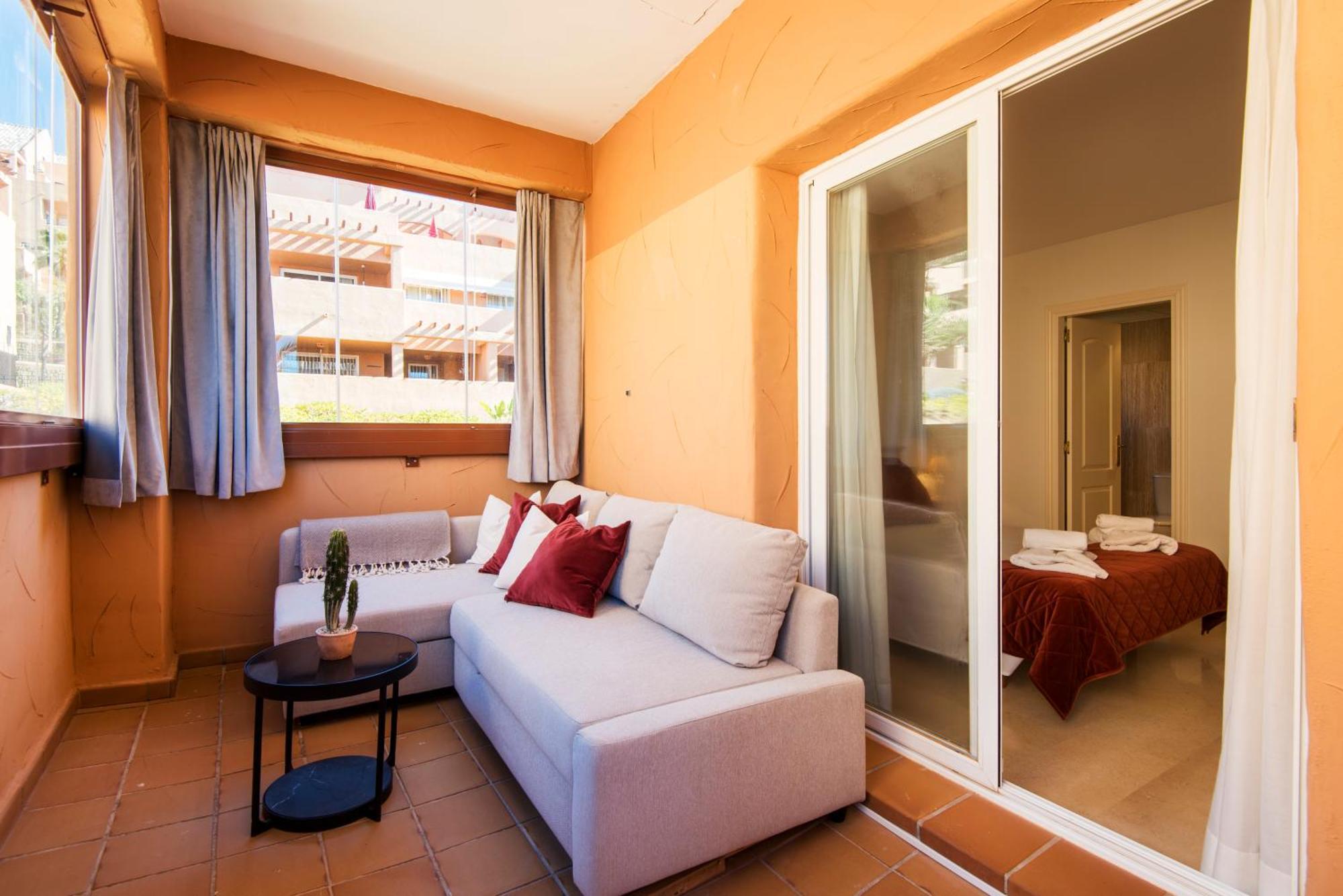 Rentandhomes Penthouse Elviria Golf Marbella Eksteriør billede