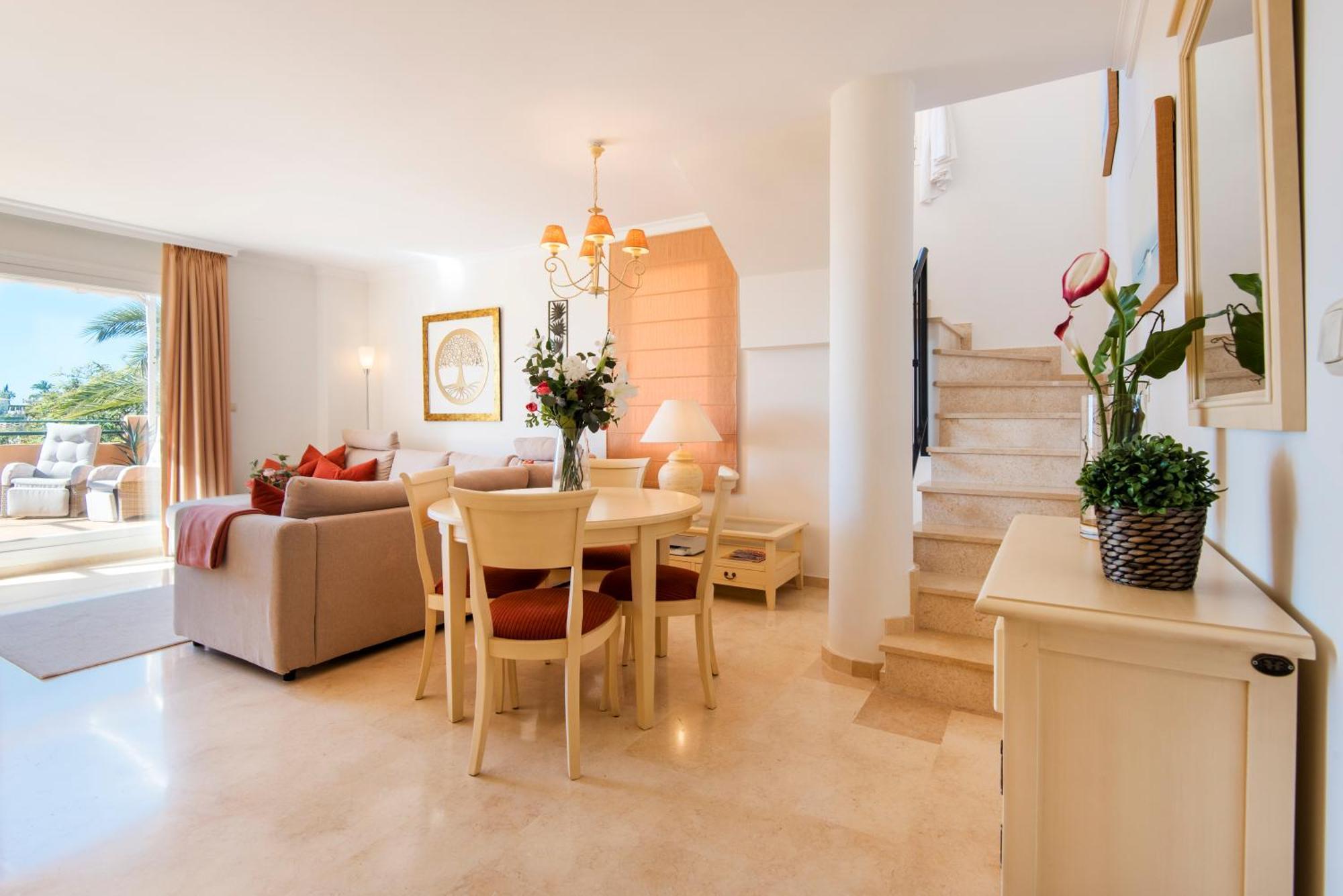 Rentandhomes Penthouse Elviria Golf Marbella Eksteriør billede