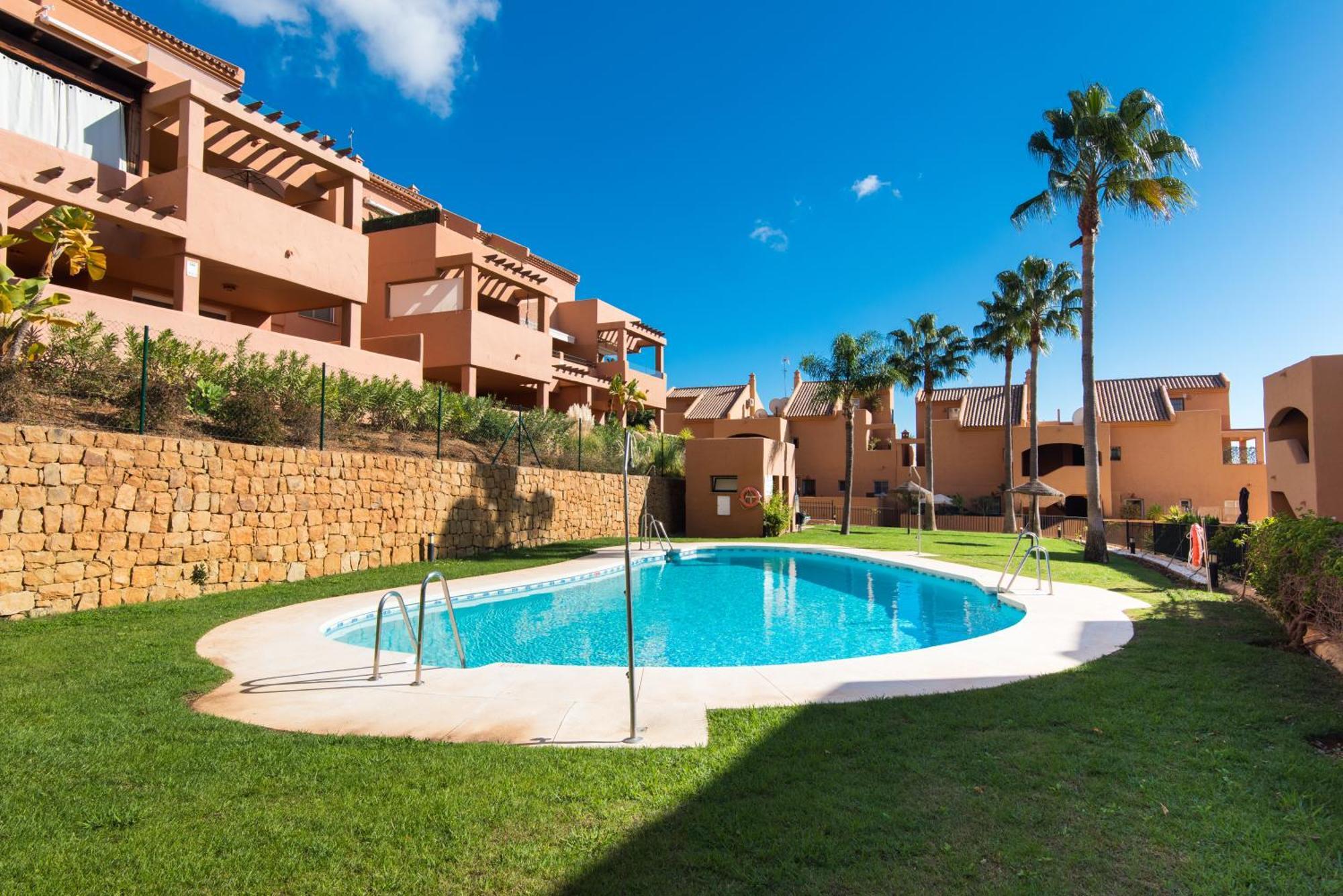 Rentandhomes Penthouse Elviria Golf Marbella Eksteriør billede
