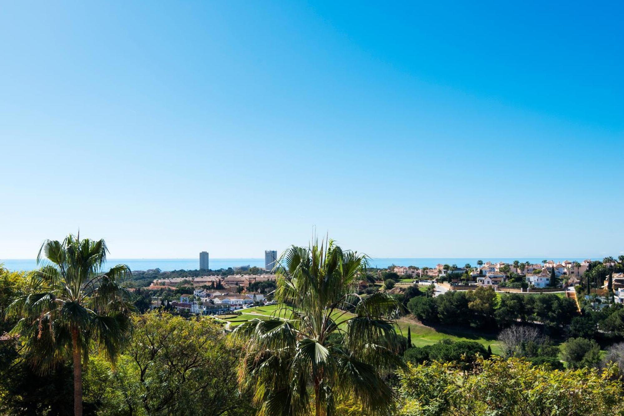 Rentandhomes Penthouse Elviria Golf Marbella Eksteriør billede